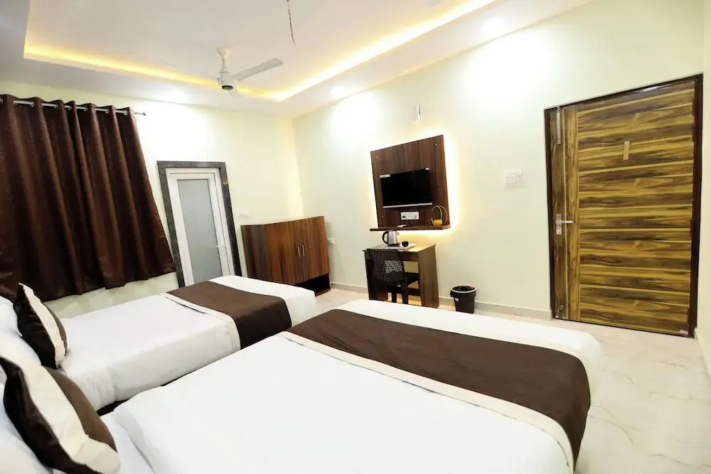 Shree Krishna Inn