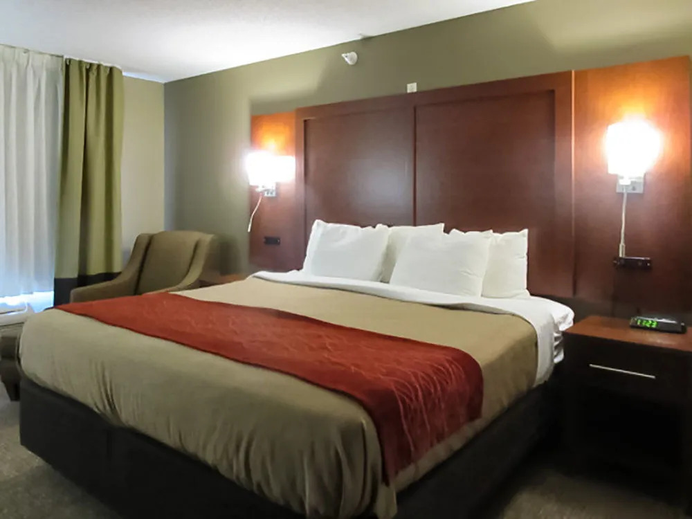 Comfort Inn & Suites