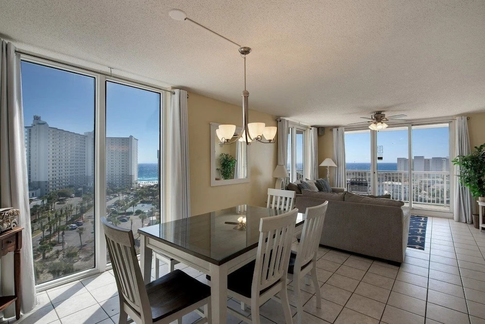 Terrace at Pelican Beach 0303