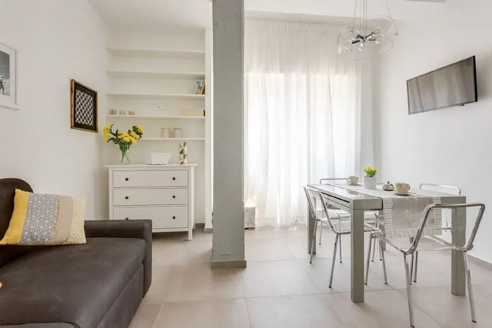 Francas Home
