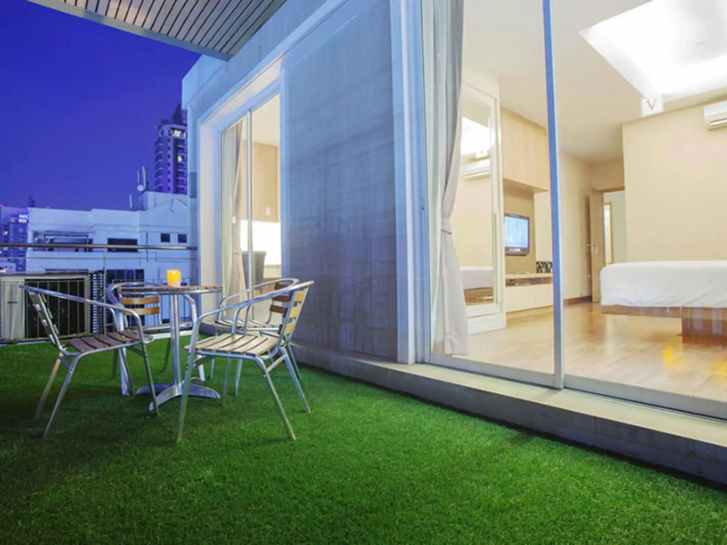 V Residence