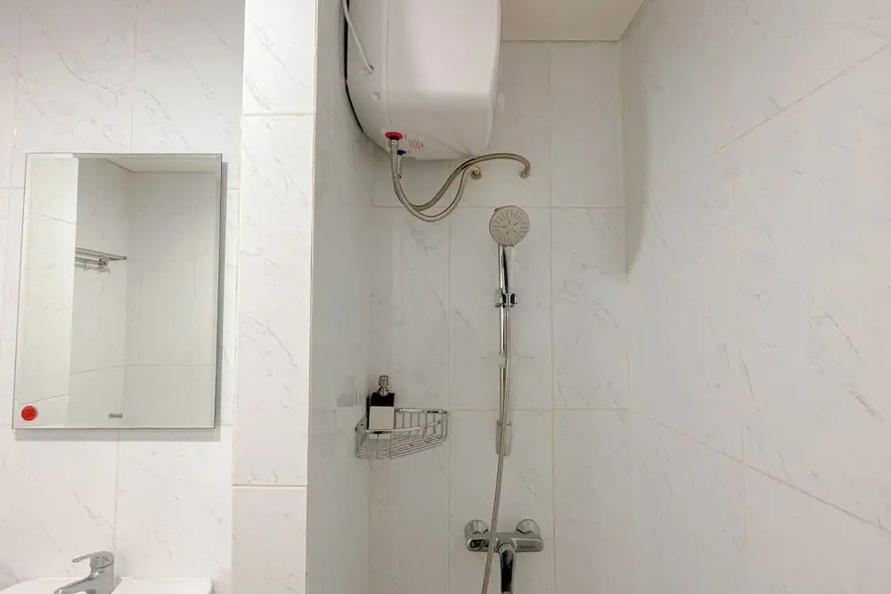 Grey Toned 1Br Apartment Tamansari Skylounge Makassar