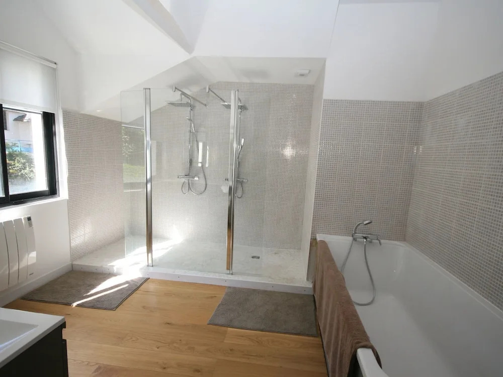 Luxurious Villa in Pont-Aven with Private Pool