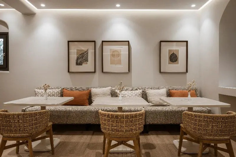 NĒRO Boutique Hotel