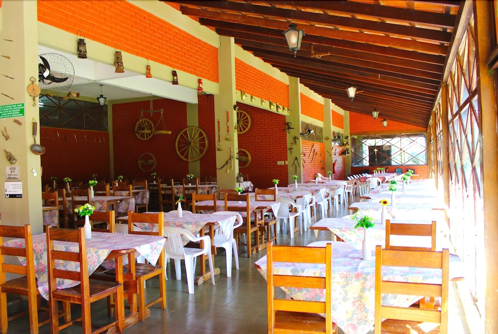 Estancia Park Hotel