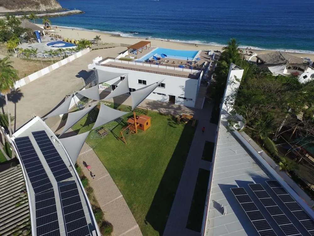 9 Bahias Condos con club de playa