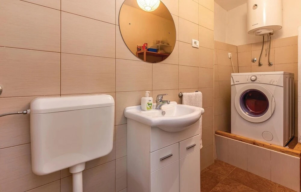 Awesome Home In Novi Vinodolski With Wifi