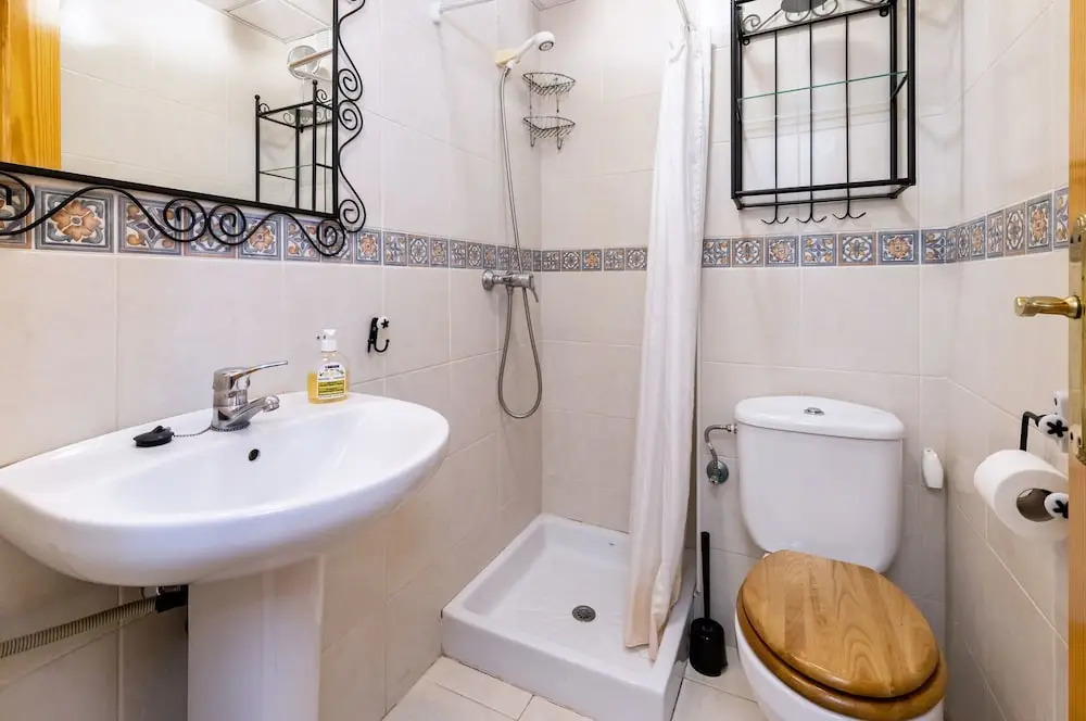 Colinas del Faro - Modern 2BR Apartment With Big Terrace, 10 Mins Walk to the Beach