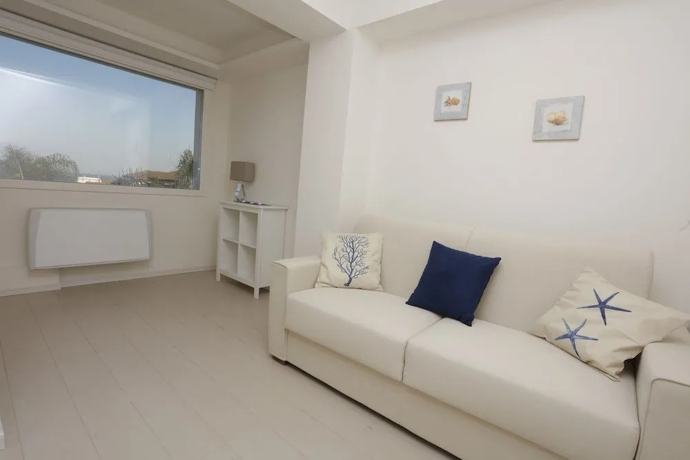 Path House - Suite Hotel