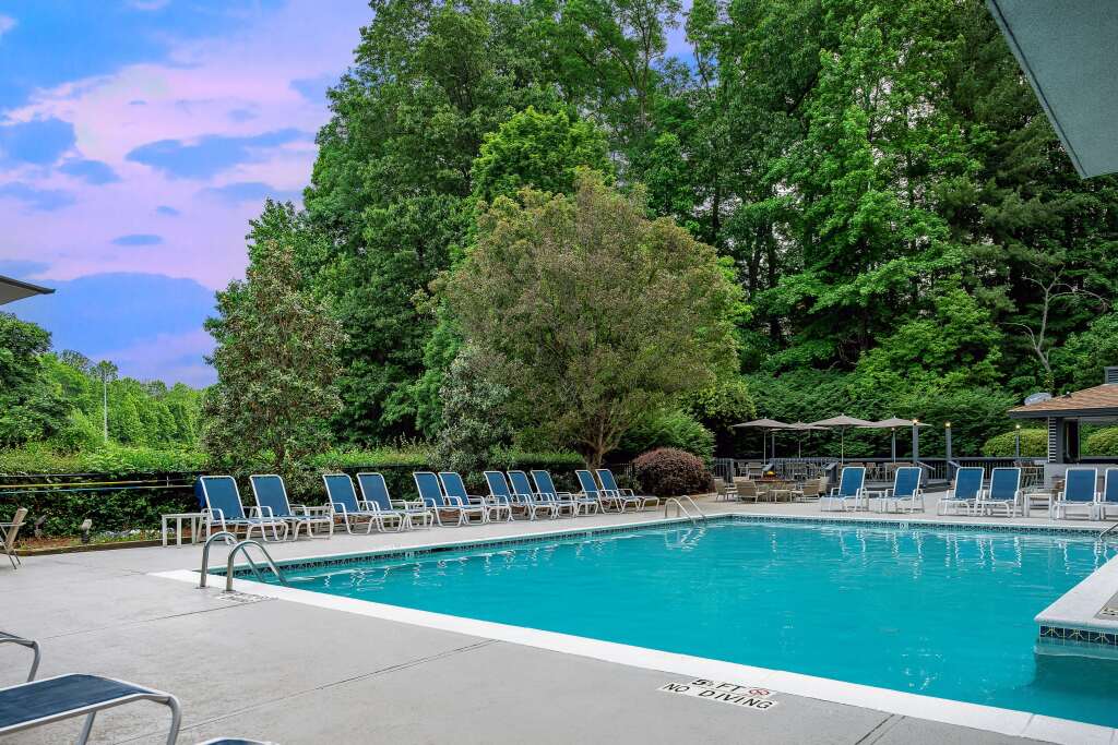 Sonesta Charlotte Lower South End