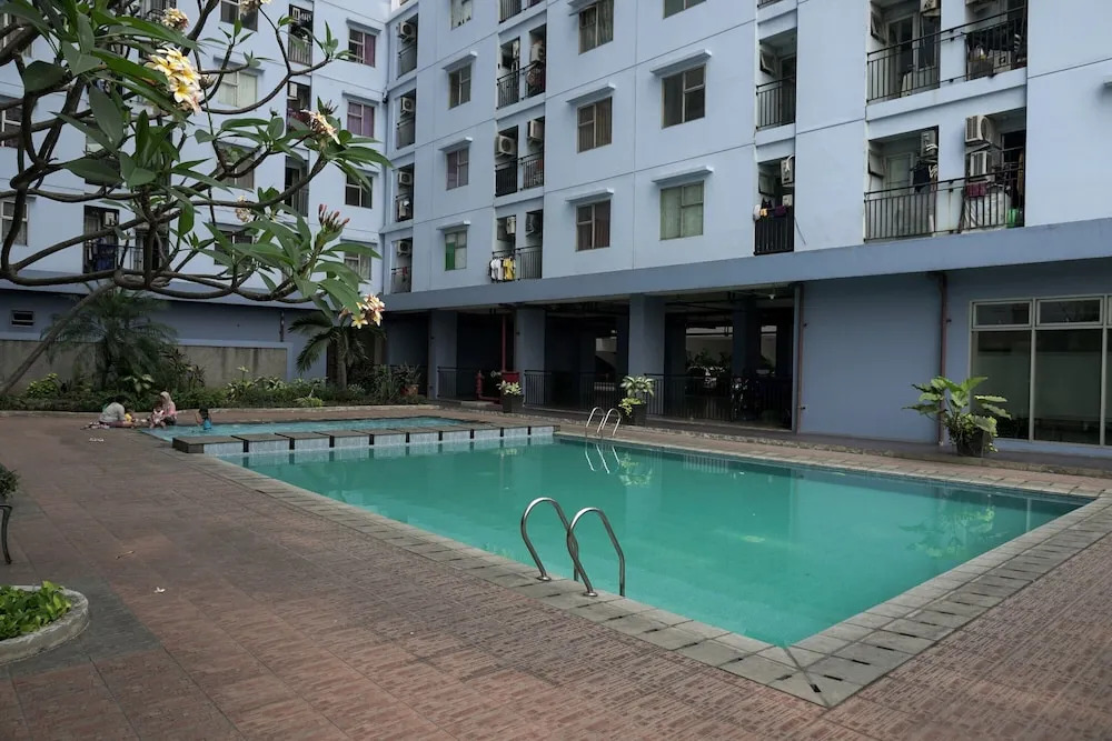 Nice 2BR Green Park View Daan Mogot Apartment