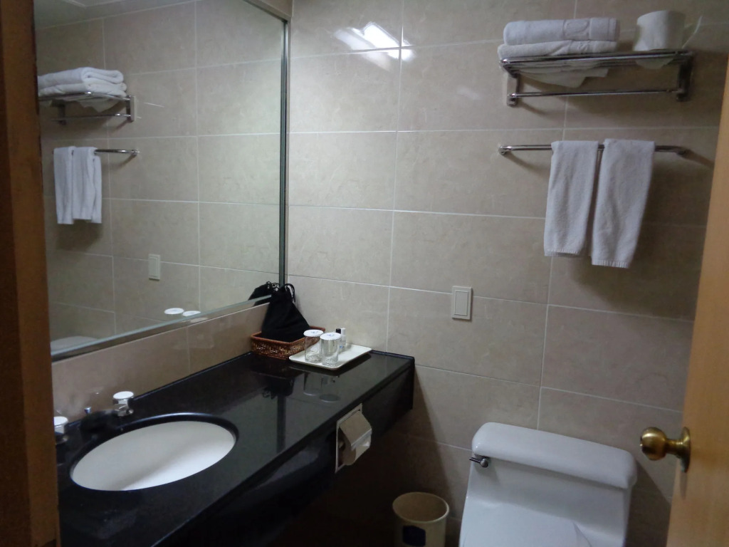 JH Hotel Legend
