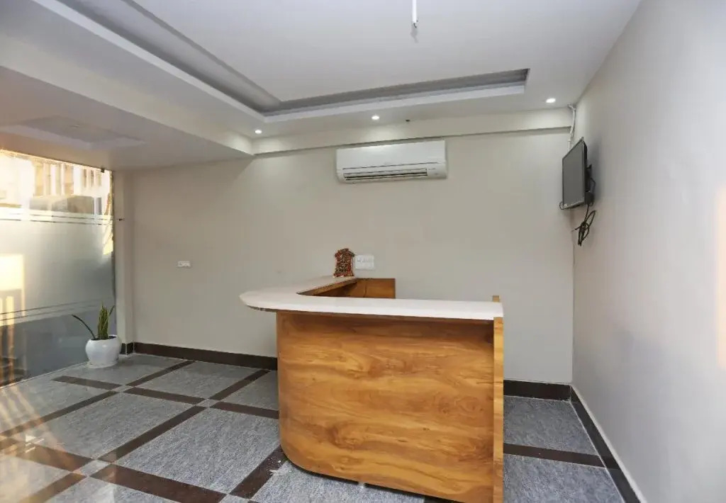 Palm Garden Suites By OYO Rooms