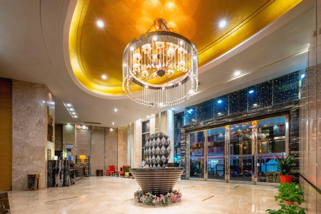 Xiangyang Hechi Shang Pin Hotel