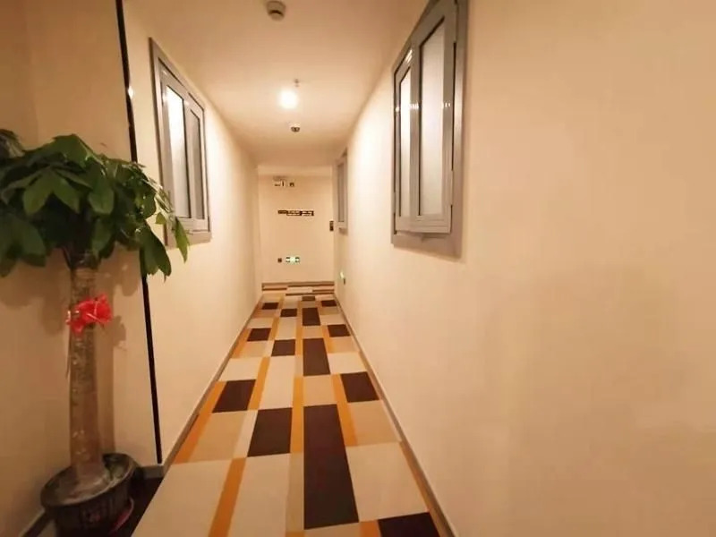 Shell Hotel Shanghai Jinshan Wanda Plaza