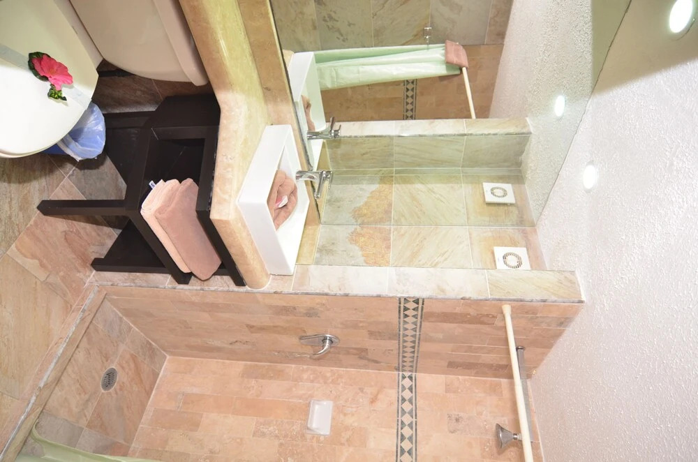 Ground level Apartment w Balcony RDS