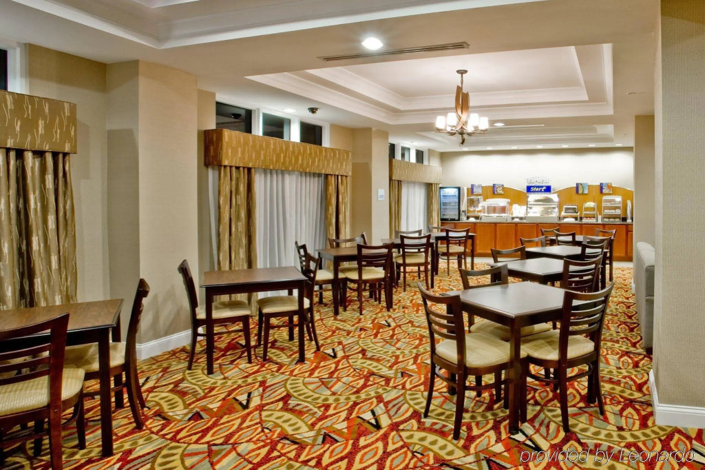 Holiday Inn Express Hotel & Suites Port St. Lucie West by IHG