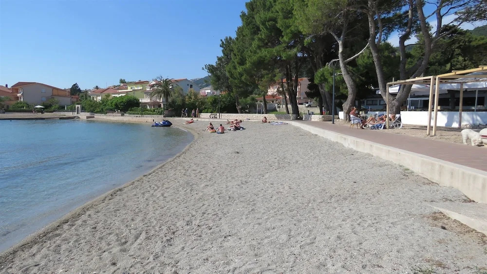 Apartments Opsenica Barbat
