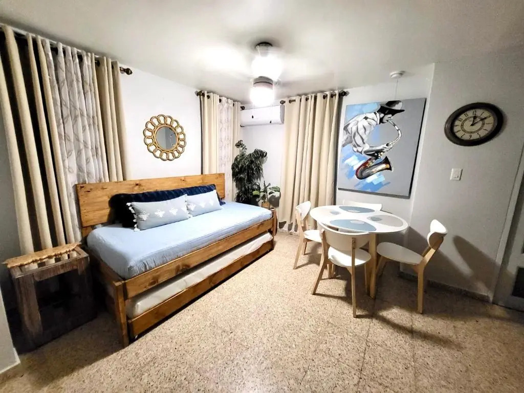 Bee Inn Puerto Rico Charming Urban Apartment in San Juan