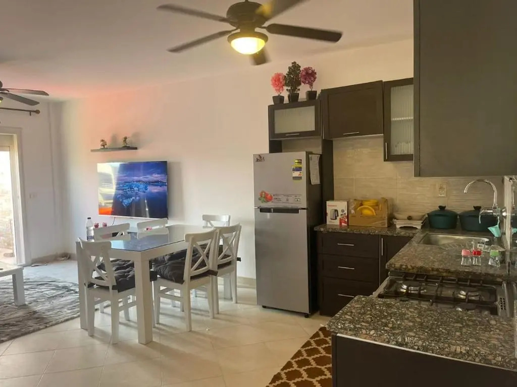 Amwaj 2 bedrooms D4