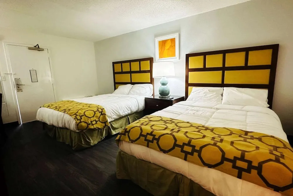 Howard Johnson Inn