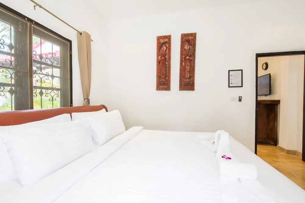 NEBULAND Luxury Pool Villa Pattaya Walking Street