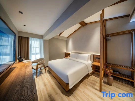 Haoting Yunqi Hotel (Jiuzhaigou Valley Scenic and Historic Interest Area Scenic Spot Store)