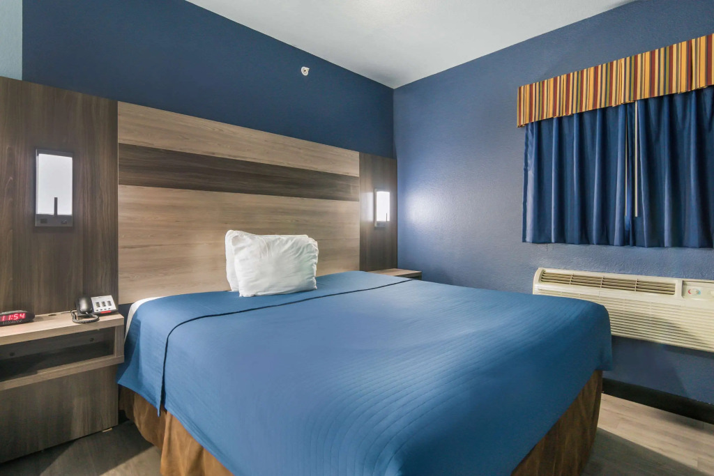 Rodeway Inn Carrollton I-35E