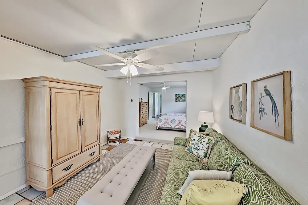 33091a7f 3 Bedroom Home