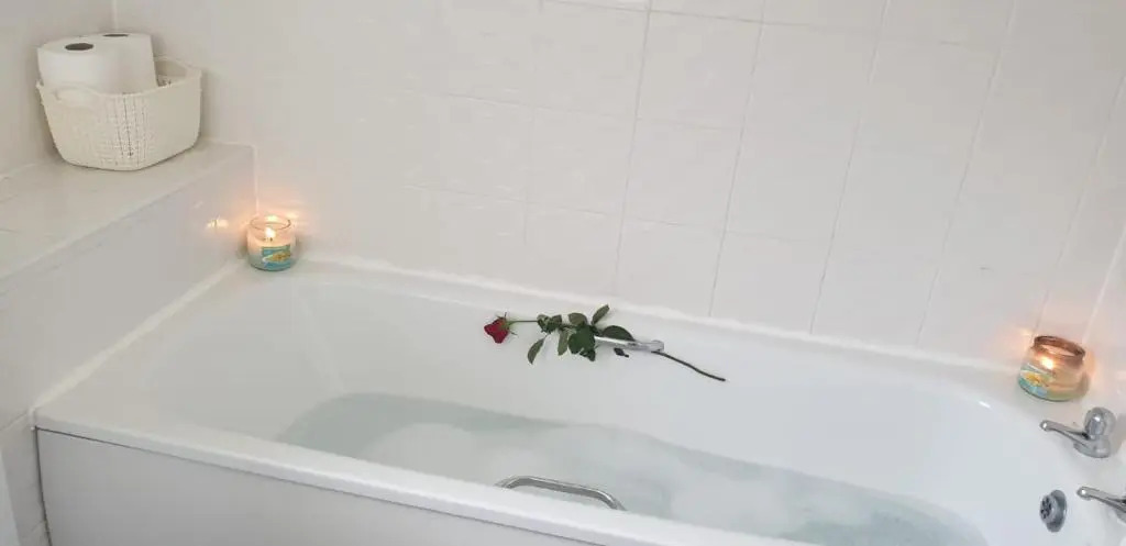 Romantic Break for 2 with Hot Tub