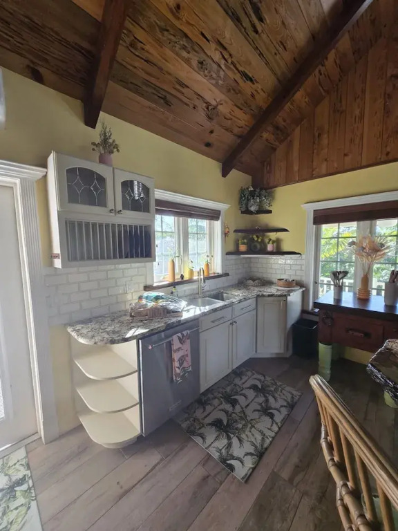 4 Bedroom Studio Luxury Suite