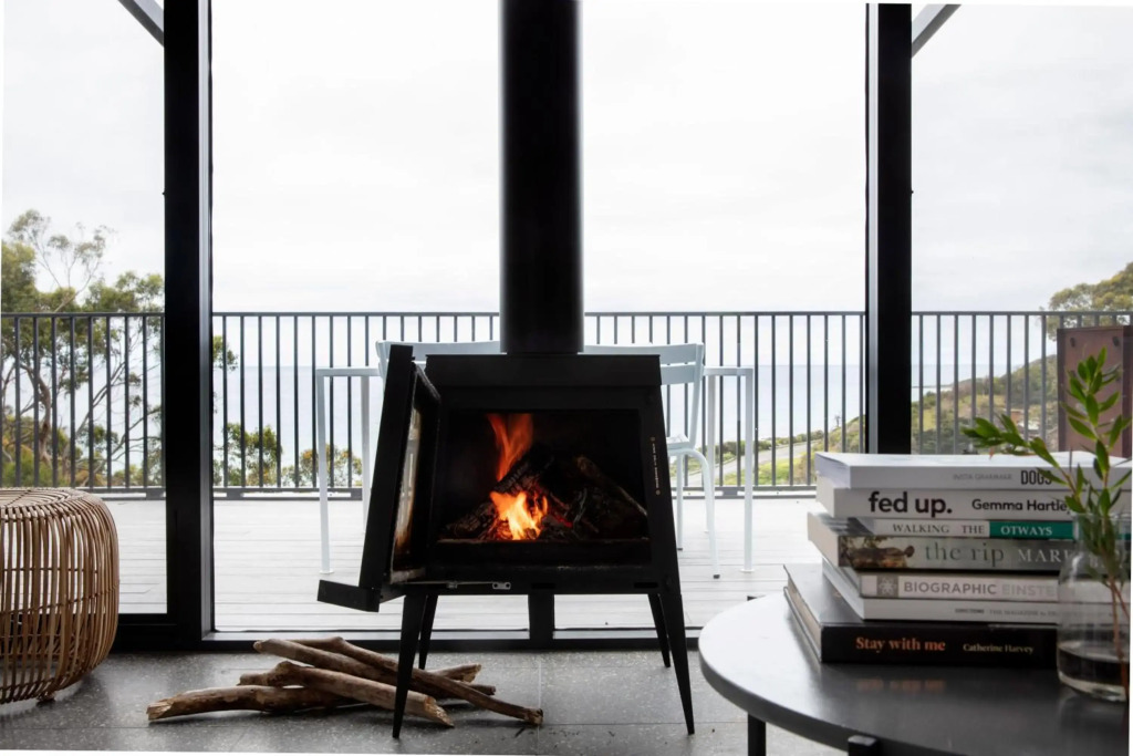 Months and Seasons - Coastal House - Stunning Views