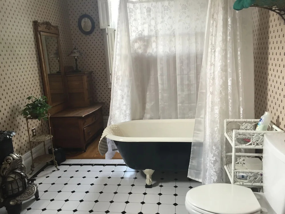 The Todd House Bed and Breakfast