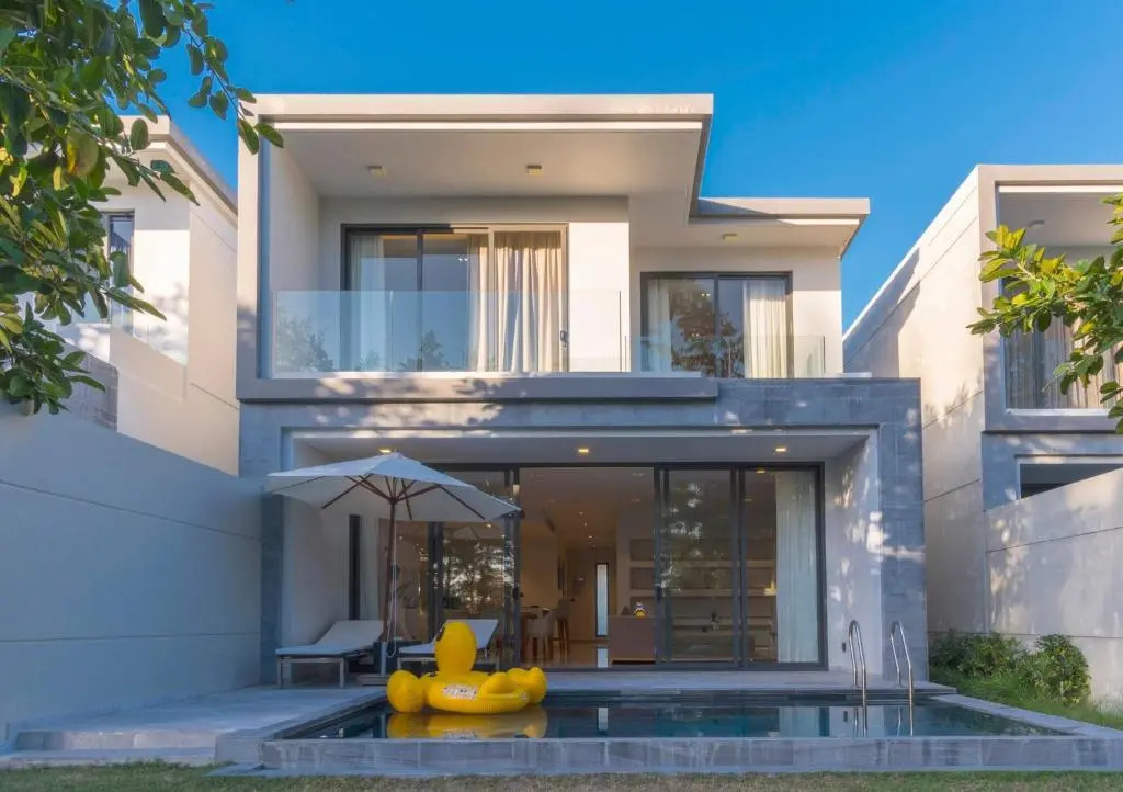 5-star Golf Resort Pool Villa