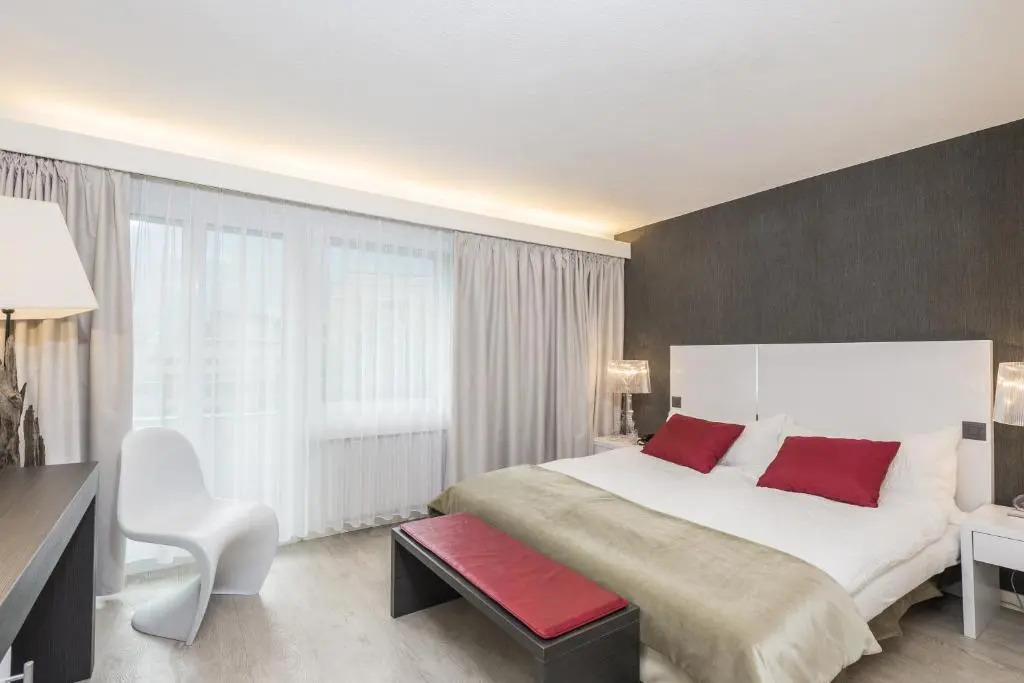 Adhhoc Hotel