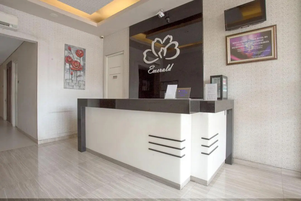 Life Emerald Hotel Surabaya