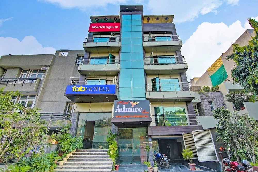 Fabhotel Admire Suites