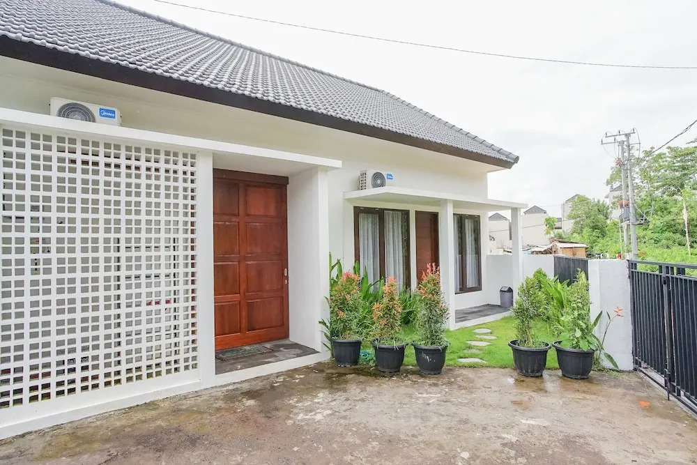 Uli Bali Hostel