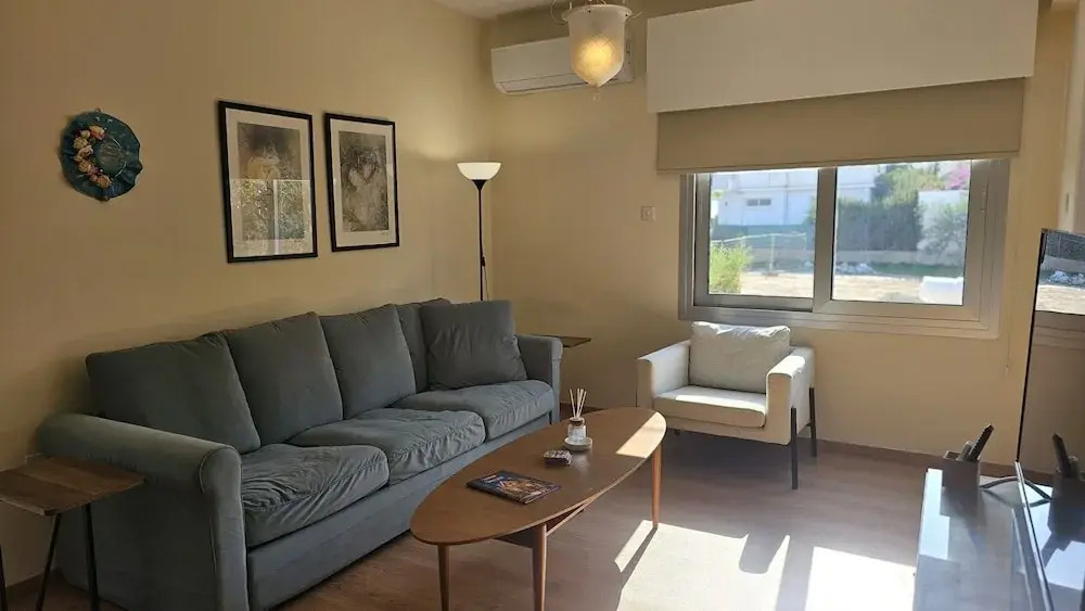 126 Nic- Stay Homiesuite Apartment