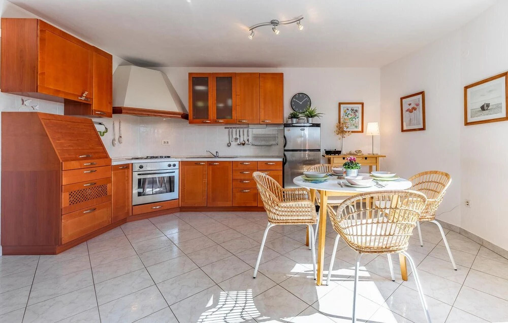 Nice Apartment in Rabac With 2 Bedrooms and Wifi