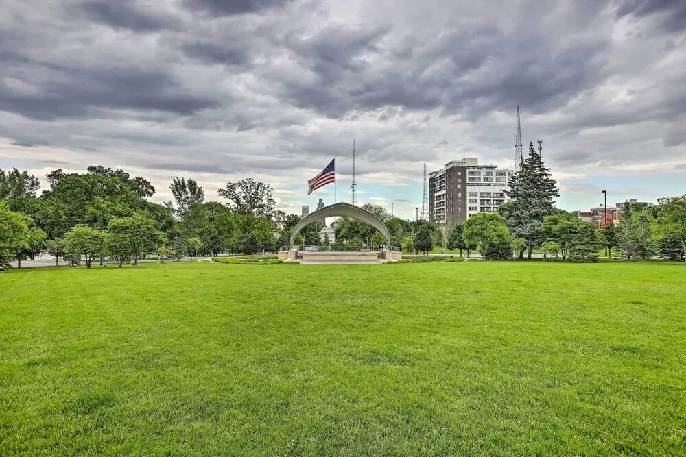 7th-floor Omaha Condo w/ Balcony & Park Views
