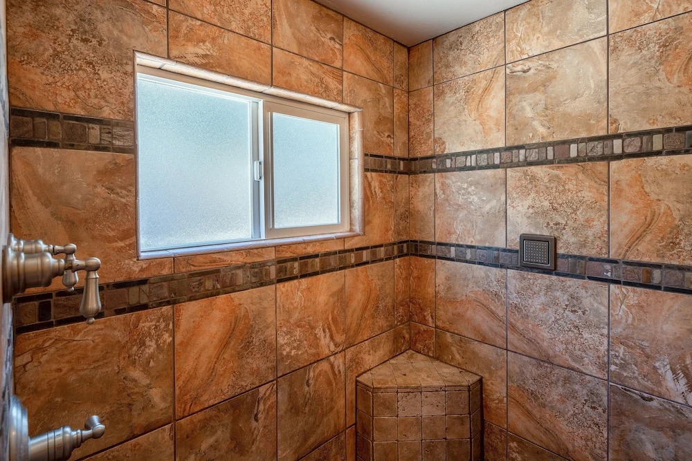 New Listing! All-season W/ Private Hot Tub 5 Bedroom Home