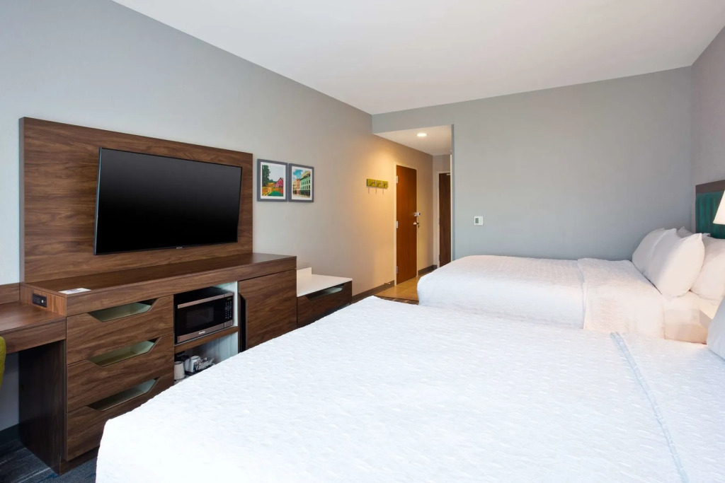 Hampton Inn By Hilton Paris