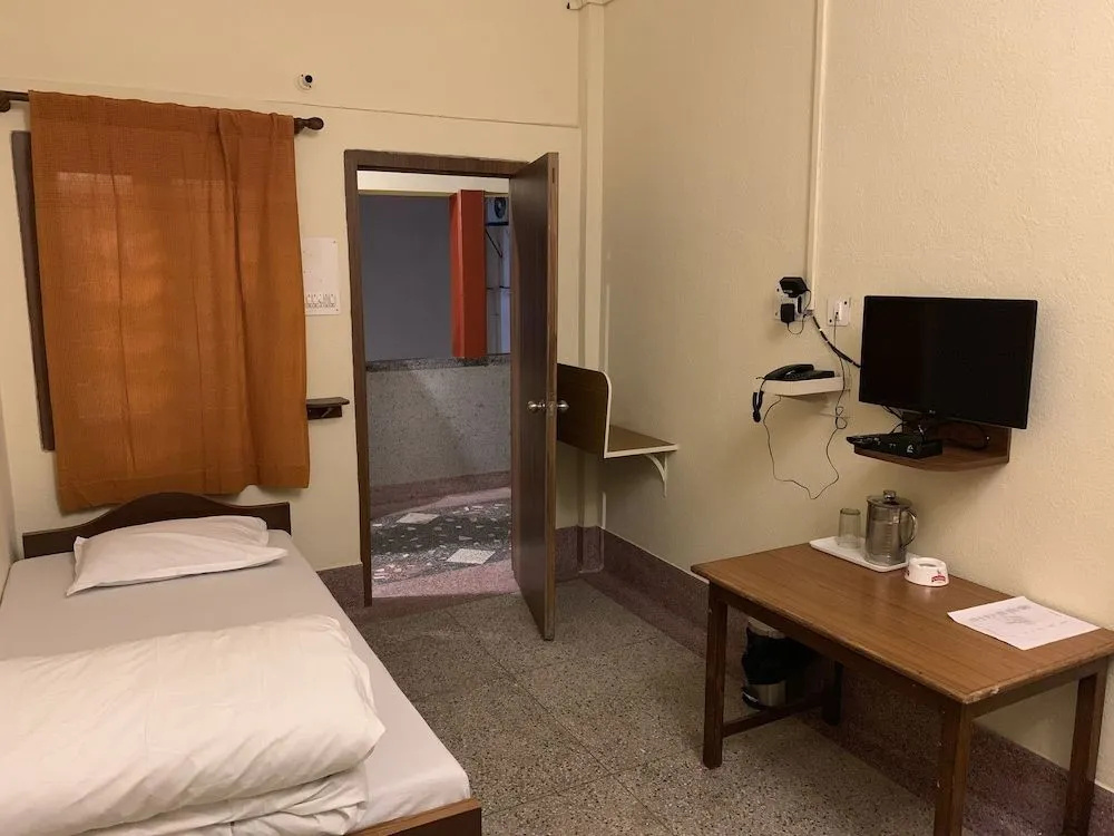 Hotel Saluja