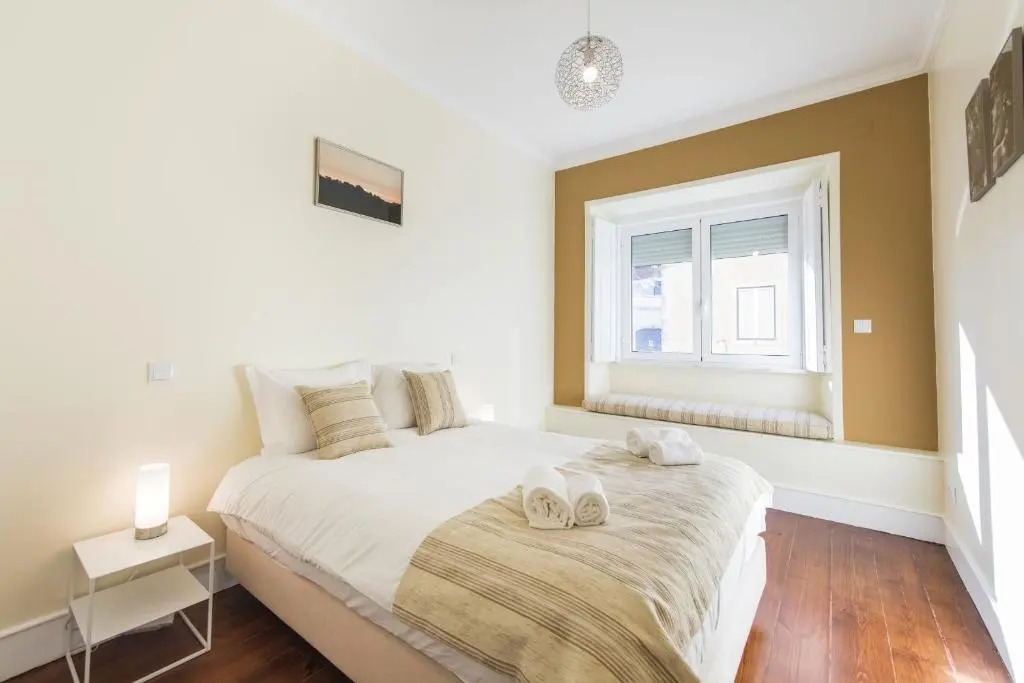 Spacious 4bdr River View