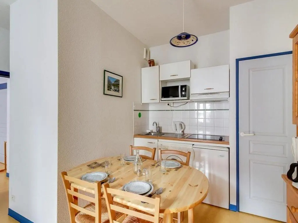 Appartement Cauterets, 2 Pièces, 4 Personnes - Fr-1-401-1