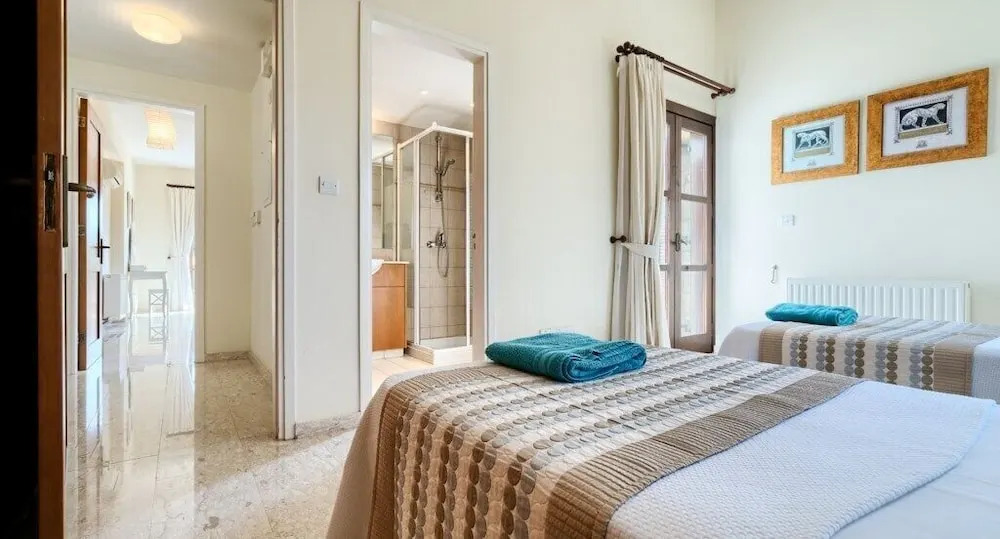 3 bedroom Villa Anassa 31 with private pool and golf course views, near resort village square on Aphrodite Hills Resort