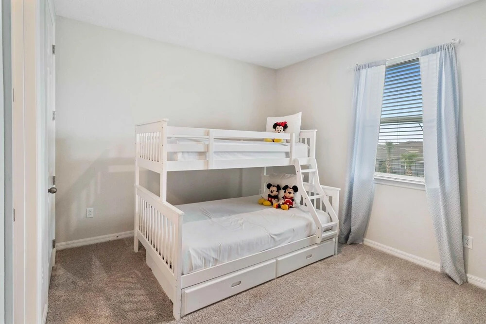 1512 Nassau Point Trail