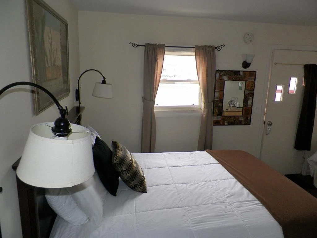 The Whitetail Inn and Suites- Lincoln