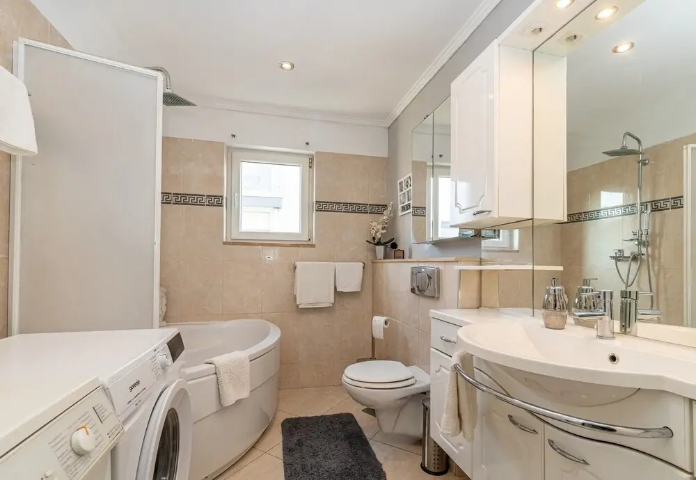Deluxe Apartment Sandra 1200m From Beach